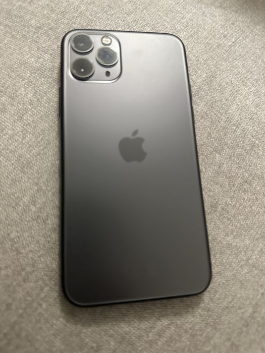 Iphone 11 pro 64 GB culoarea negru