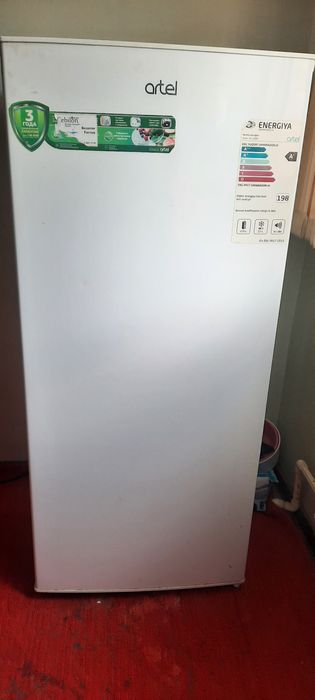 Продаётся холодильник Artel