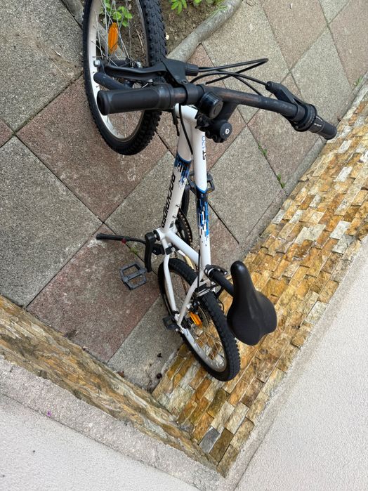 Vând bicicletă copii 18 inch