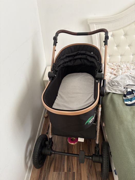 Коляска новая детская