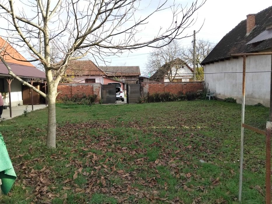 Vând casa in loc.Barsa