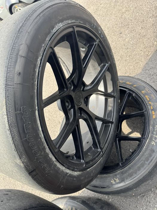 Сликове с джанти 18"