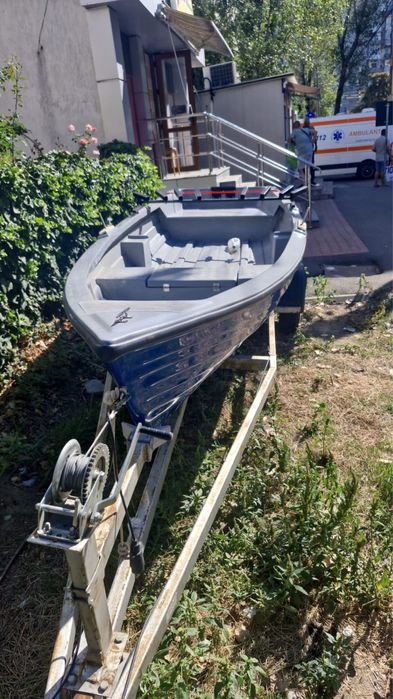 Barcă nouă Laguna 480