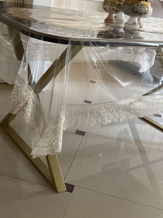 Продам стол для кухни размер 150/90