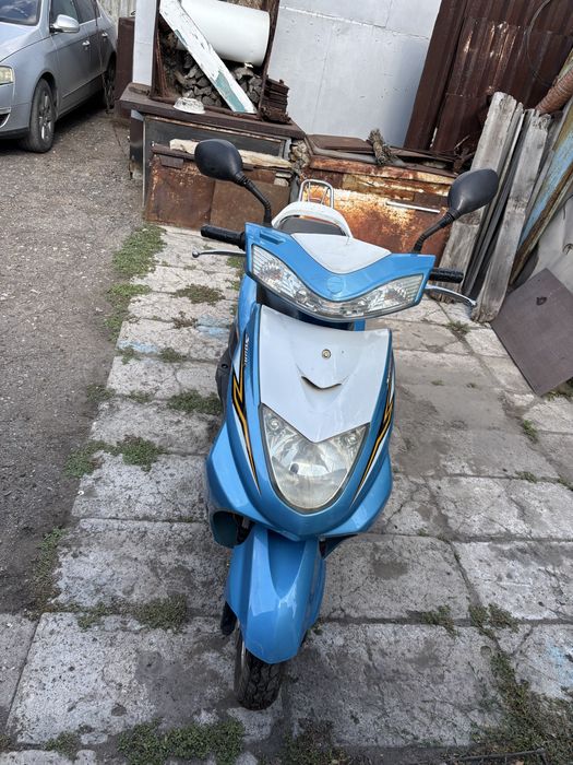 Продам скутер 150 см