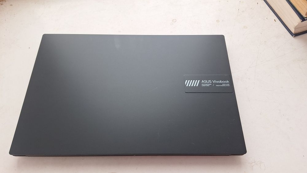 Продам ноутбук ASUS Vivobook 15