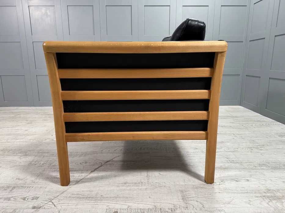 Кожено датско кресло - фотьойл SKALMA Д1139-Д