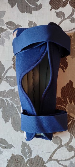 Наколенка с имобилайзер Thuasne Ligaflex Immo Junior 2610