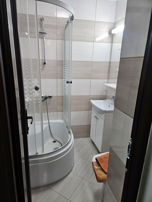 Apartament 3 camere"zona linistita"