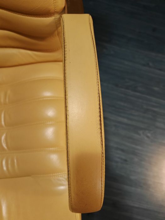 Директорски офиса стол - естествена кожа охра