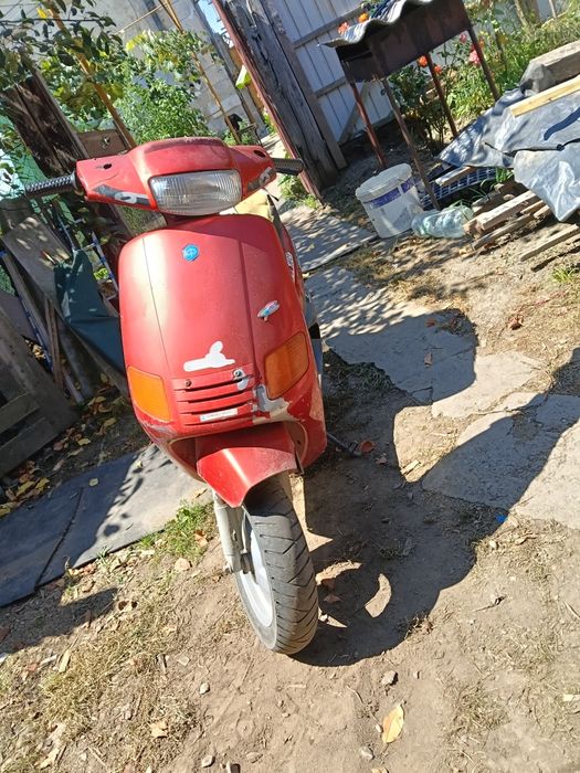 Vând scuter Piaggio zip