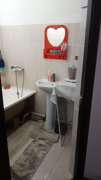 Kvartiraga odam qoyamiz oila sheriklikka sharoiti yaxshi