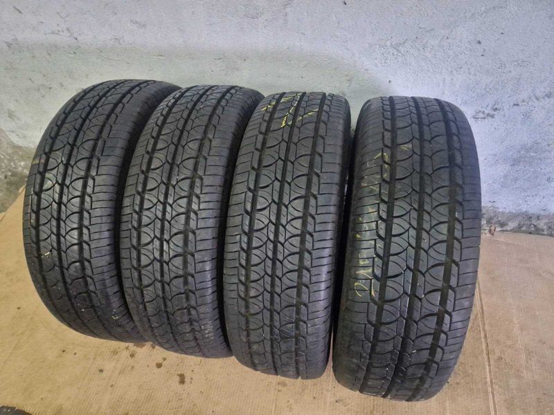 4 Barum R15 C 215/70/ 
летни бусови гуми 
DOT2521