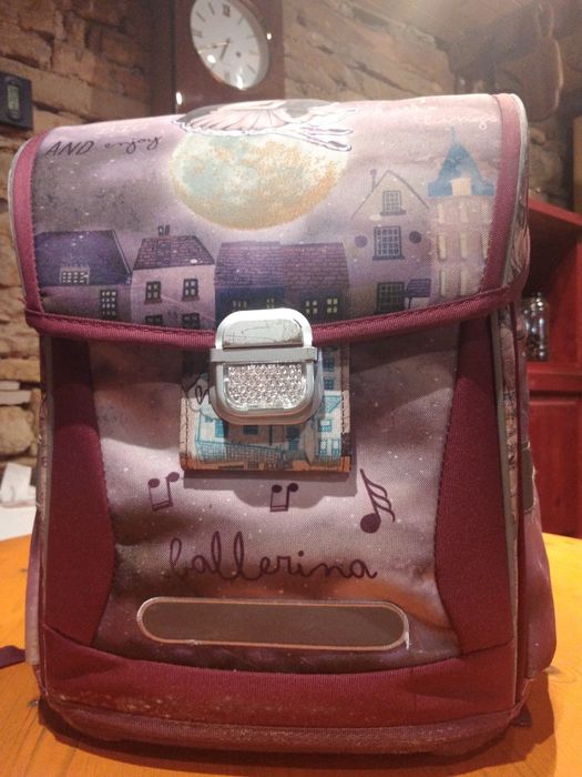 Детска ученическа раница, за момиче.