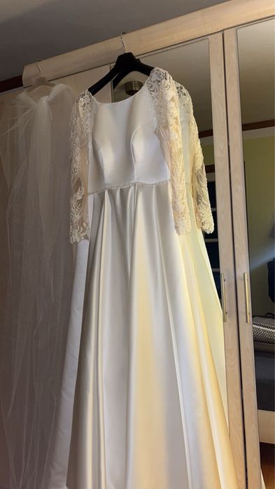 Vand rochie de mireasa