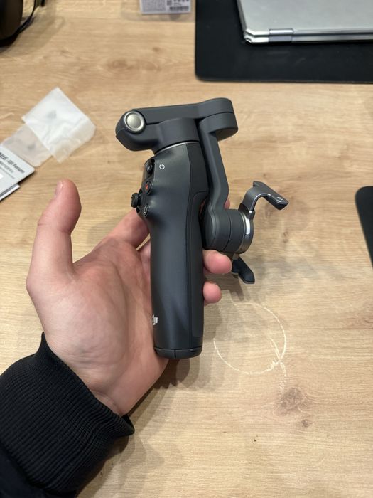 Dji  osmo mobile 7p