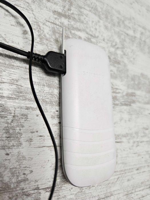 Мобилен телефон Samsung GT E-1200