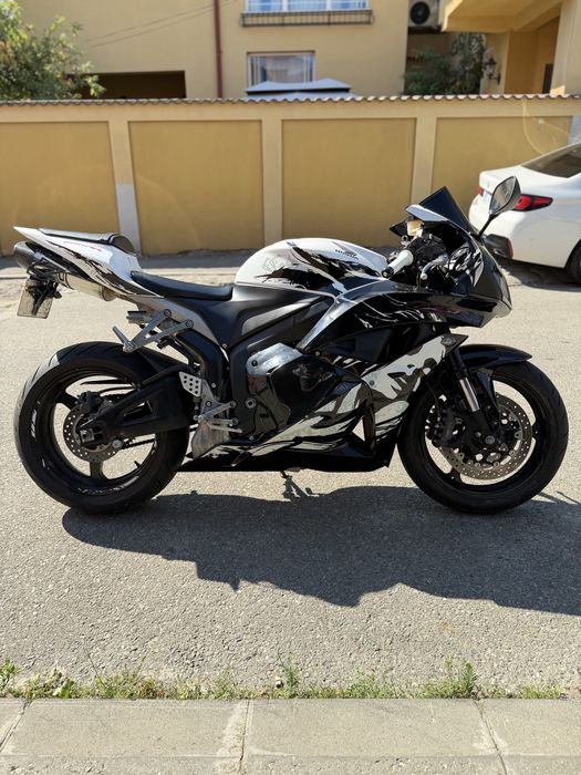 Honda CBR600RR PC40