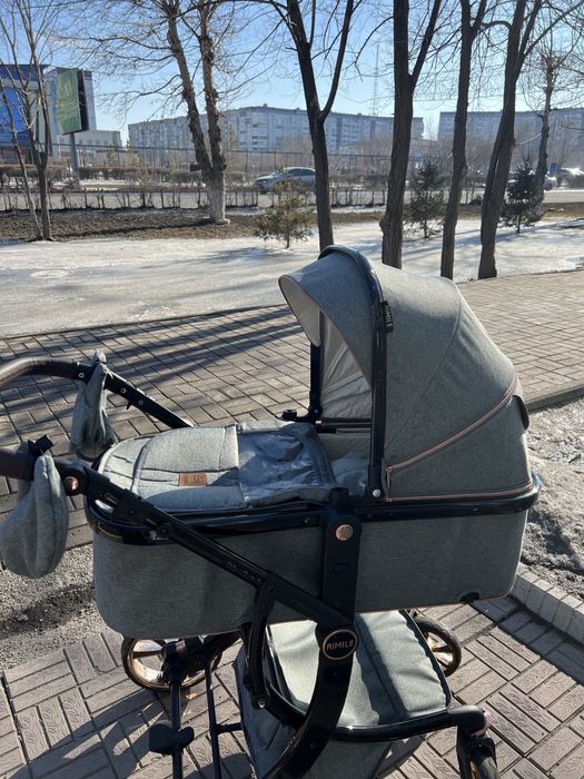 Коляска для малышей!!!