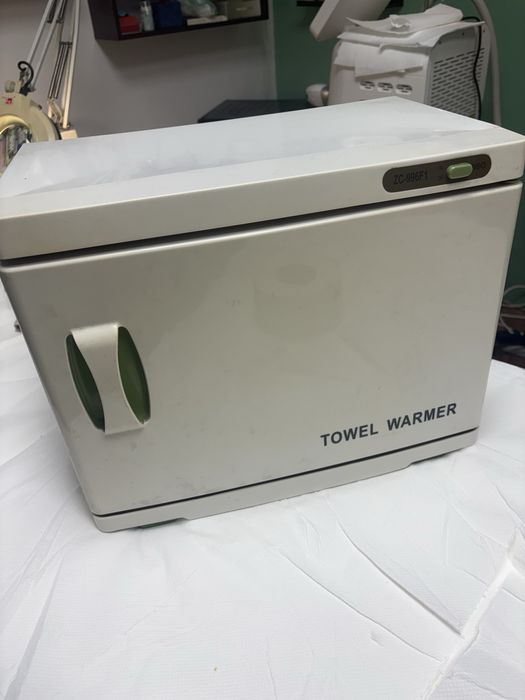 Încălzitor prosoape profesional 16L salon