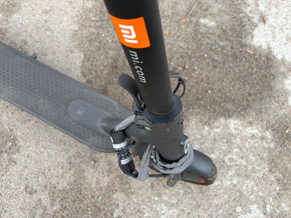 Самокат Xiaomi Mi Electric Scooter Pro 2