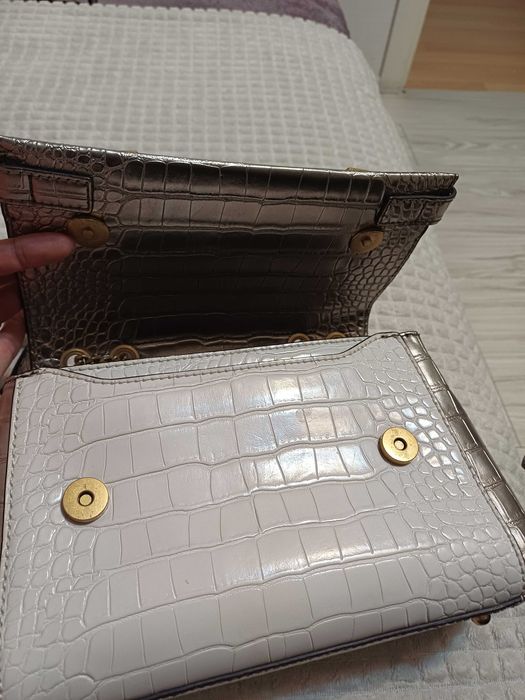 Оригинална чанта Guess