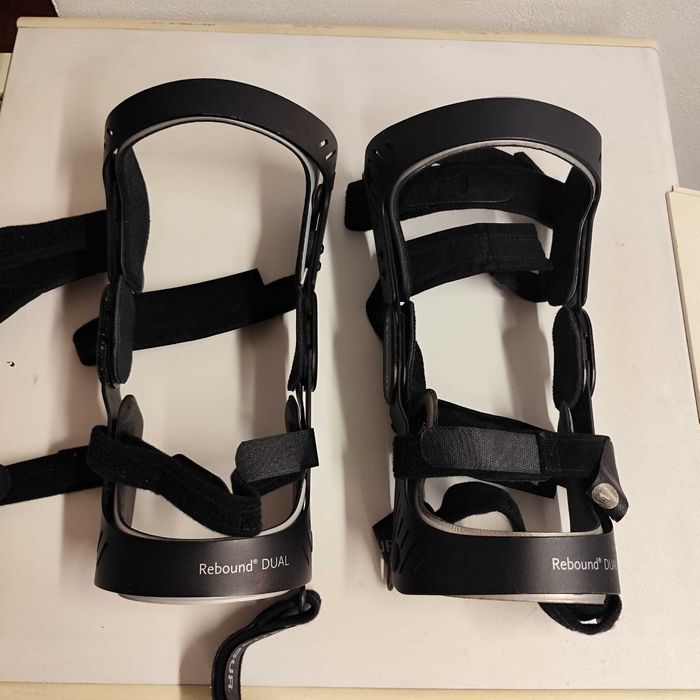 Orteza genunchi stang Rebound Ossur Marime M-L