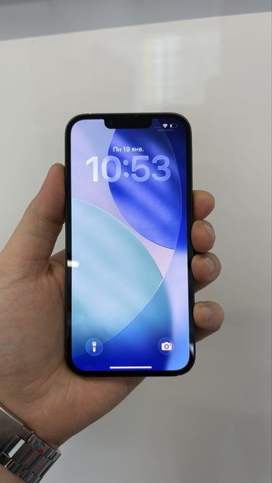 Продам iPhone 13 - 256Gb