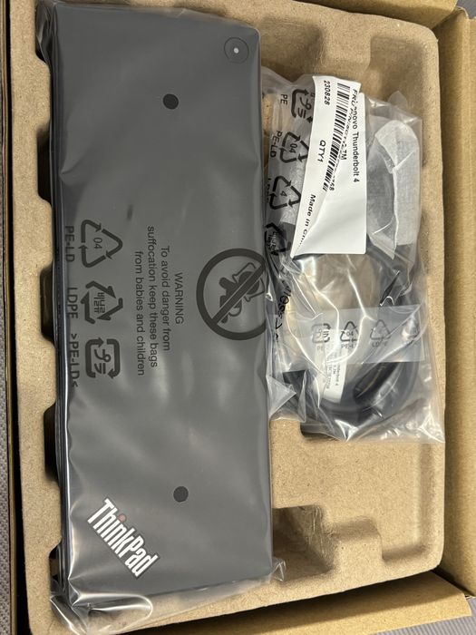Lenovo ThinkPad Thunderbolt 4