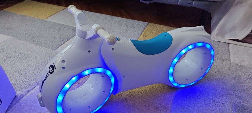 Скутер Action Neo-tron