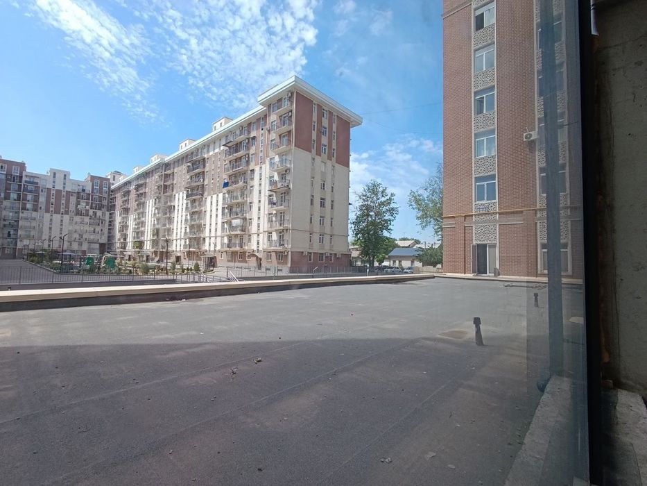 Тапоич, Яшнабад! Продаётся нежилое помещение 311 кв.м вдоль дороги