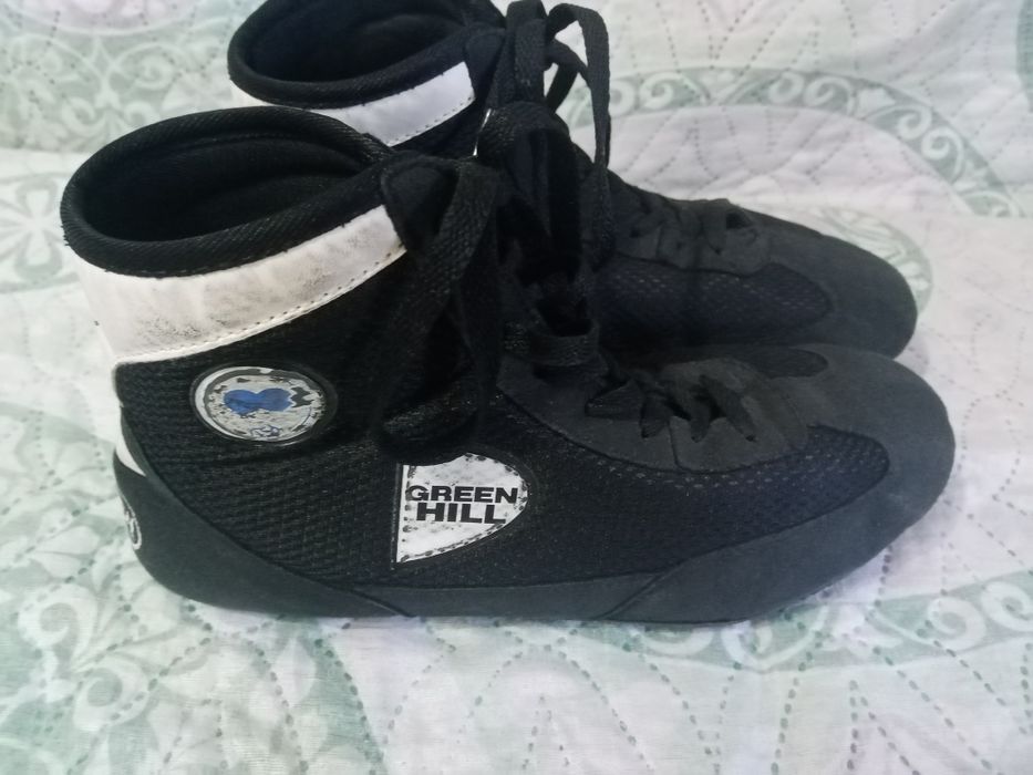 Күреске арналған киім