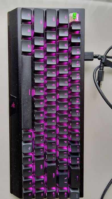 Razer Blackwidow v3 Mini Hyperspeed Phantom edition зелени суичове