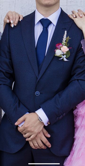 Продам мужской костюм