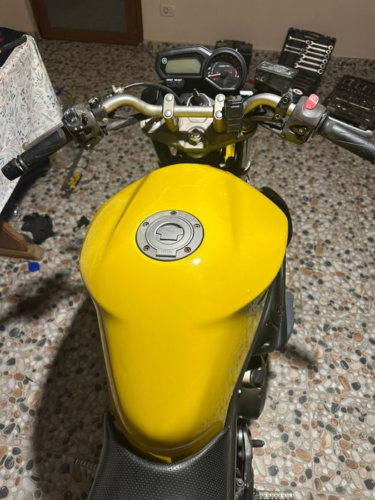 Vand yamaha xj6 2009 limitat legal A2 (35kw)