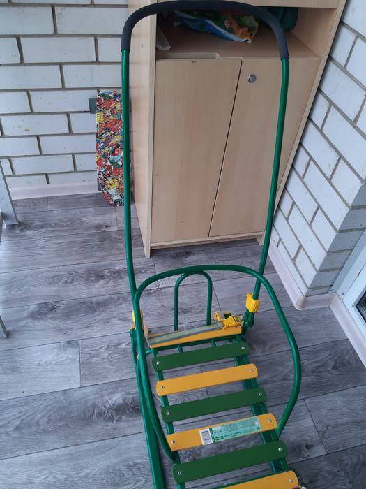 Продам санки 10000т