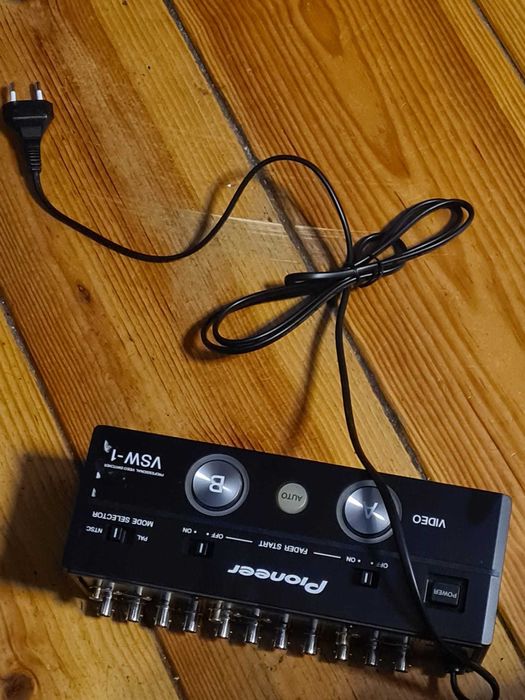 VSW-1 pioneer switch