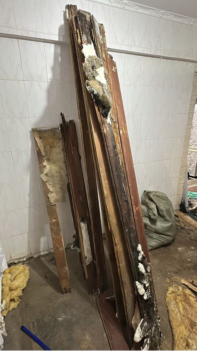 Доски старые. Дрова. Даром. Бесплатно