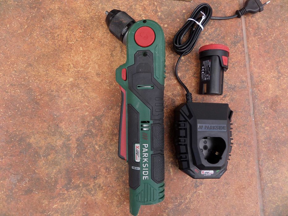 Masina gaurit  insurubat  unghi reglabil  incarcator si acumulator nou