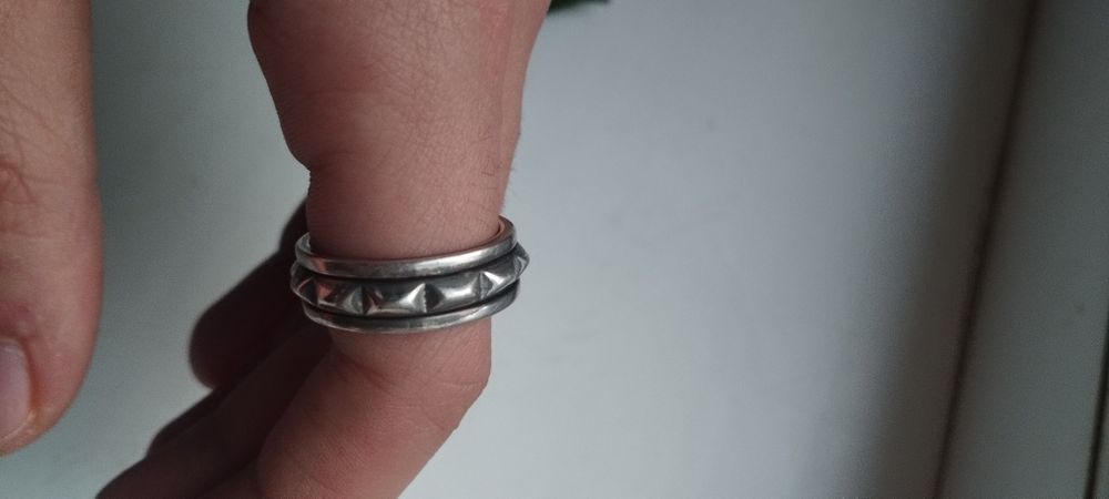 Серебряное мужское кольцо, стильное и прочное