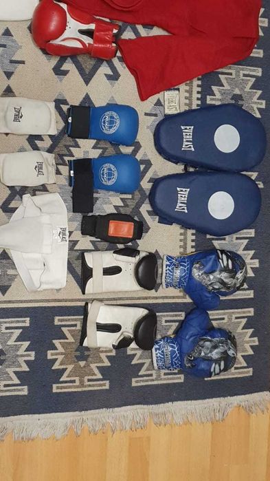 Кимоно для карате, борцовка для самбо с перчатками с комплектом