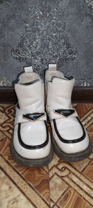 Продам детский обувь