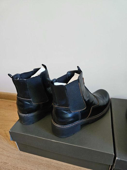 Боти G-Star 40 номер със следи от употреба. Цена 45лв.