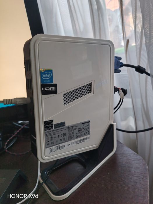 Продам MSI Wind Box DC111-045XRU