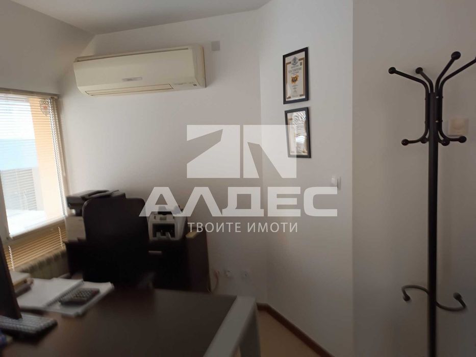 Продава се тристаен ап. в Лозенец до Басеяйна Спартак!