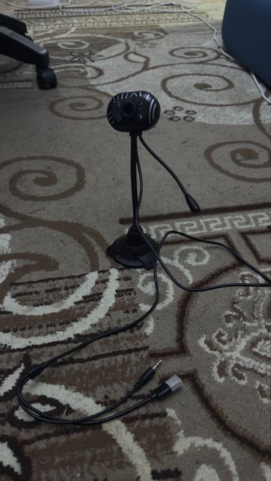 Продам вебкамеру