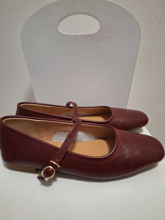 Дамски балеринки в бордо