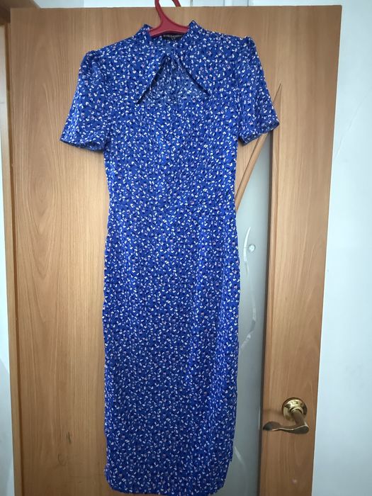 Продам платья новые