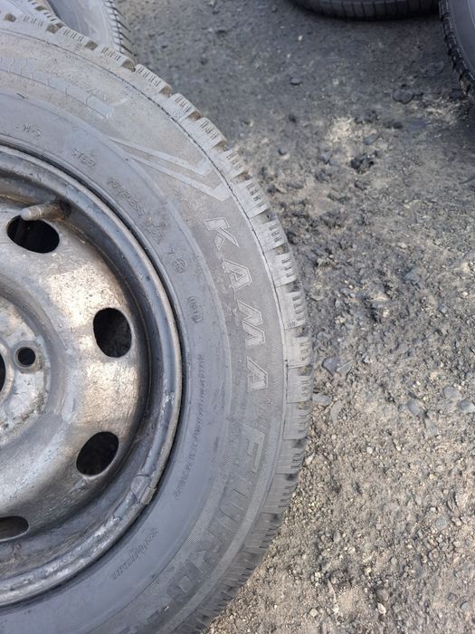 Vand 2 roti R 13 opel vw polo au anvelope 175 70 13 kama m+s ca noi
