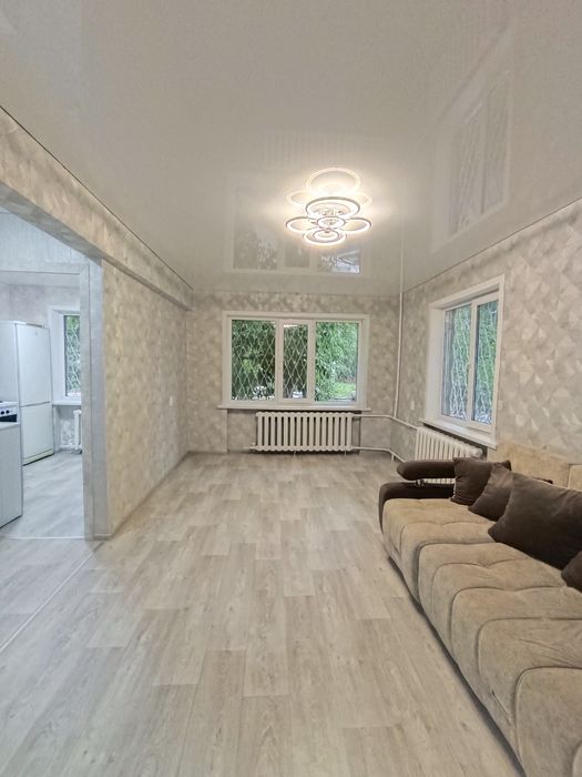 Продаю 1,5 на Бульваре